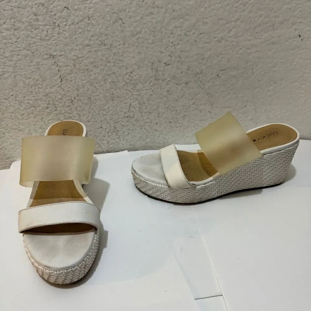 Lucky Brand Women's Brindia Wedge Sandal platform white/ clear sz 6